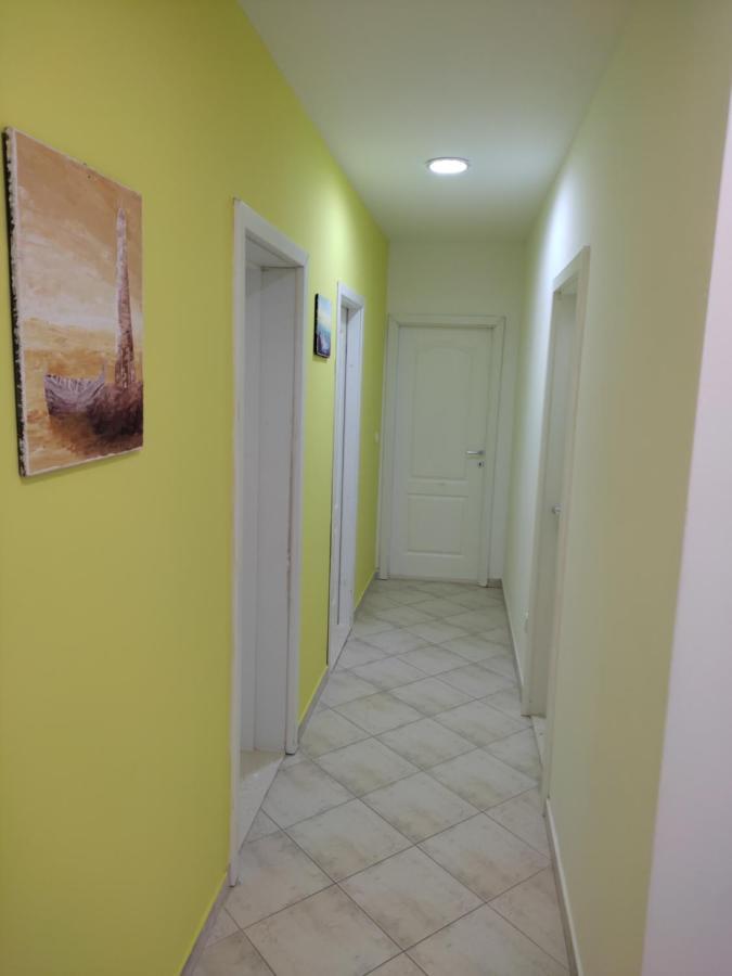 Apartman Miami Podstrana Eksteriør billede