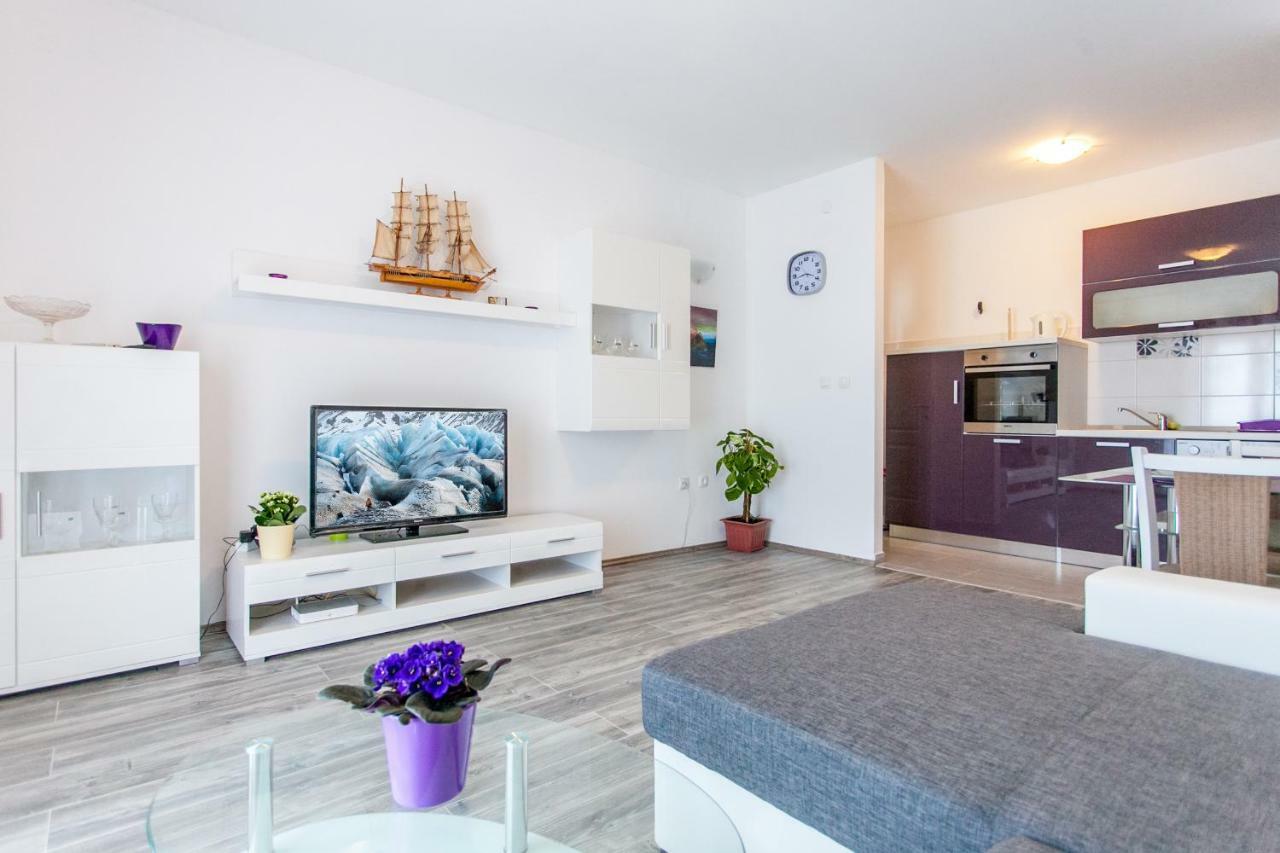 Apartman Miami Podstrana Værelse billede